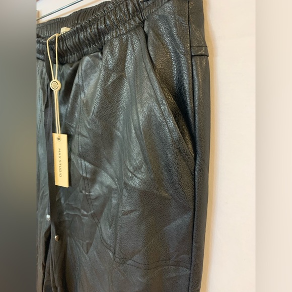 Max studio faux leather pants. Size M - Picture 8 of 9